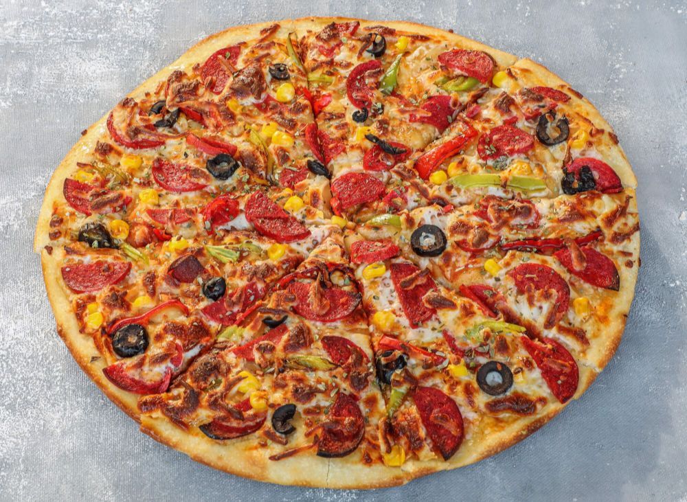 Sosisli Pizza (Orta Boy)