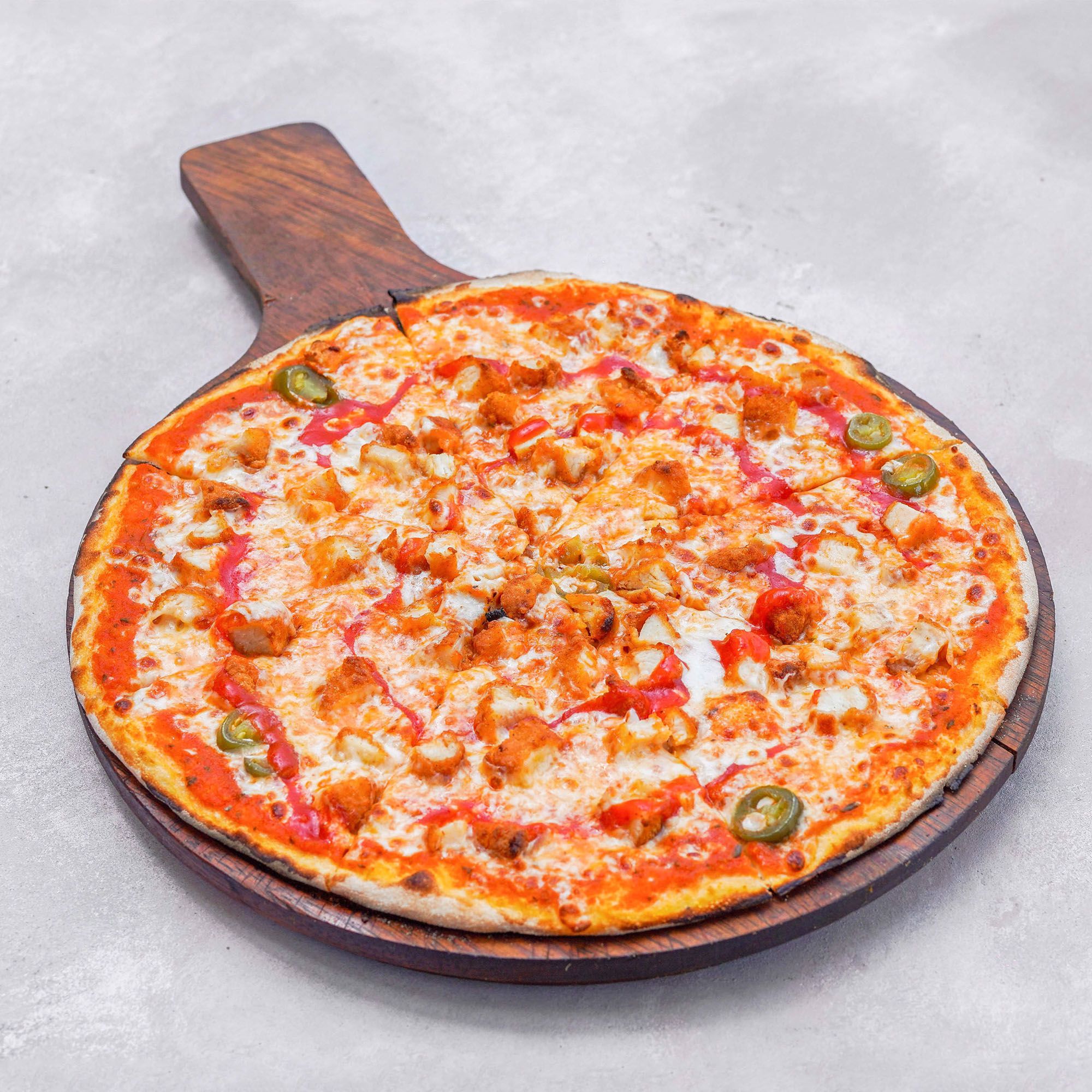 Chicken Tomato Pizza (Büyük Boy)