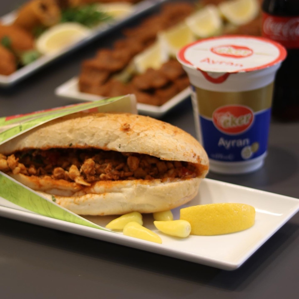 Ekmek Arası Et Tantuni