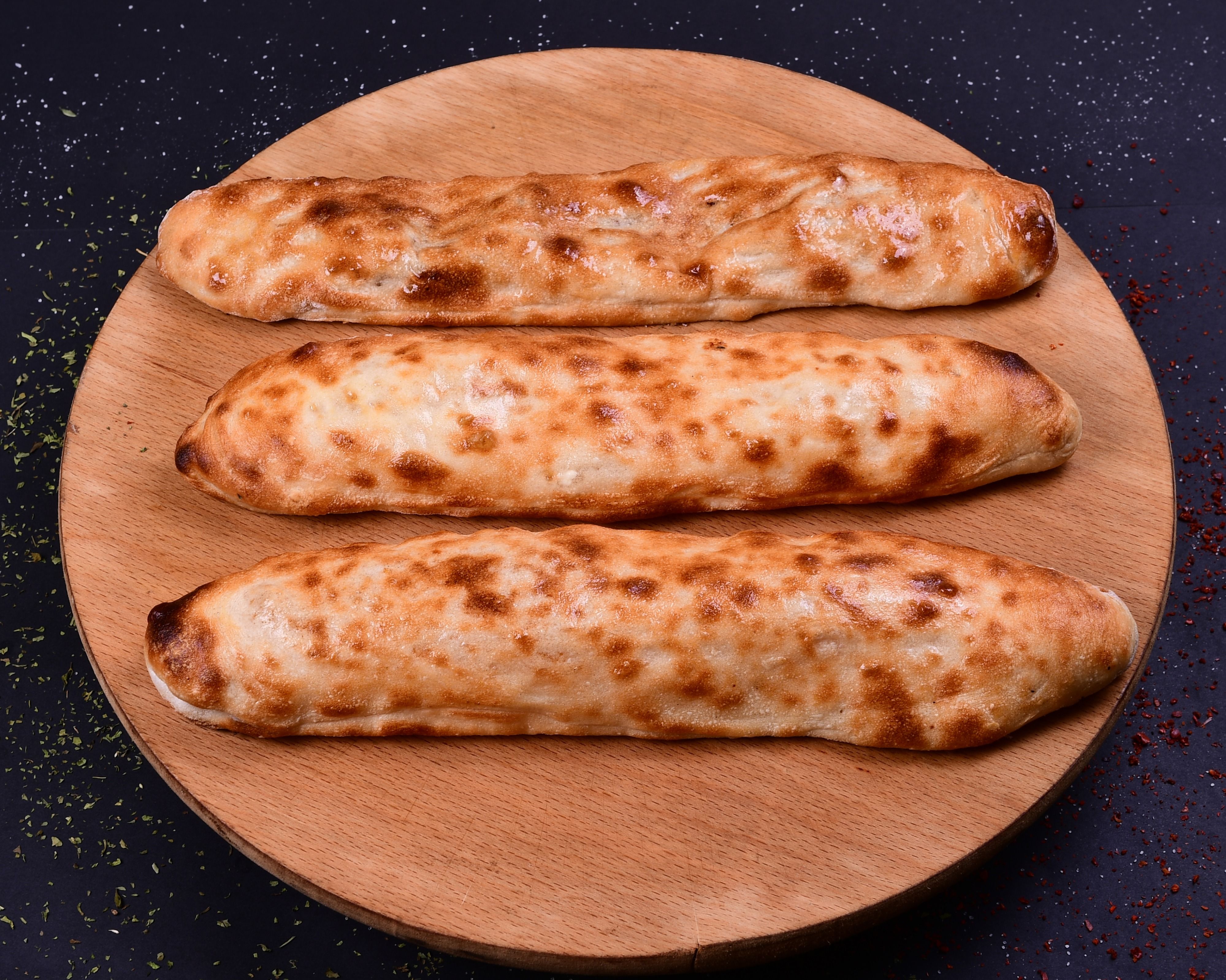 Peynirli Kır Pidesi