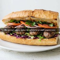 Yarım Köfte Ekmek