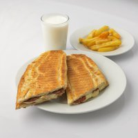 Ekonomik Tost Menü