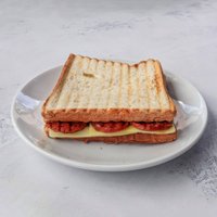 Sucuklu Kaşarlı Tost