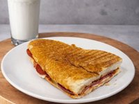 Tam Ekmek Karışık Tost