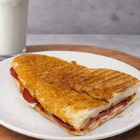 Bütün Kaşarlı Tost
