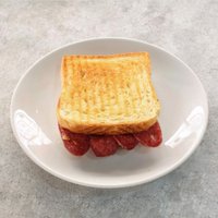 Sucuklu Tost