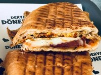 Yarım Ekmek Arası Yumurtalı Karışık Tost