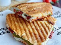 Tam Ekmek Arası Kaşarlı Tost