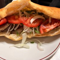 Ekmek Arası İneğöl Köfte