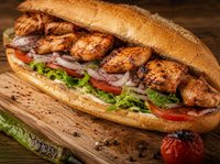 Ekmek Arası Tavuk Şiş