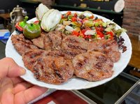 Izgara ikilisi acılı İnegöl köfte