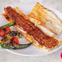 Izgara ikilisi acılı adana kebap