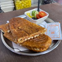 Sucuklu Tost Menü