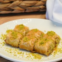 Özel Dürüm Antep Fıstıklı Baklava
