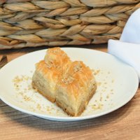 Ev Cevizli Baklava