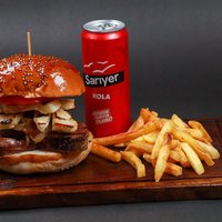 Hellim Steak Burger Menü
