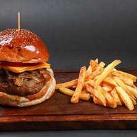 Mantarlı Soğanlı Burger