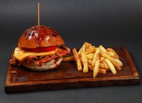 Tane Karabiberli Tavuk Burger