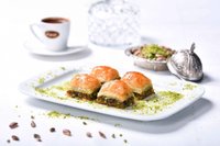 Fıstıklı Tereyağlı Baklava (1 Kg.)