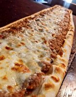 Kıymalı Kaşarlı Pide