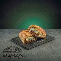 Üç Peynirli Stromboli (Kapalı Sandviç)