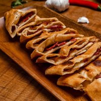 Sucuk Kaşarlı Pide