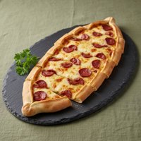 Sucuklu Kaşarlı Pide (1.5 Porsiyon)