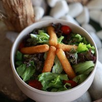 Çıtır Dil Peynirli Salata