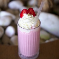 Çilekli Milkshake
