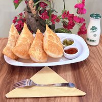 4 Adet Çi Börek + Ayran