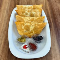 Çi Börek 4 Adet + Ayran Kahvaltı Menü