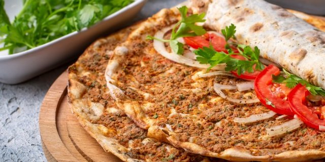 Osmanoğulları Pide & Güveç Döner